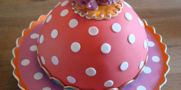 Jantien Taart Rood met Wit